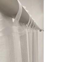 Cortina Rebeca Gris confeccionada cinta multiusos (Pasabarras y cinta fruncidora). Visillo Jacquard de rayas verticales fabricado con materiales reciclados y de calidad. Cortinas para salón, dormitorio y cocina. Fabricado en España - details 2