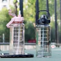 Botella Deportiva De Agua Con Tapa Y Taza De 2 Litros Para Hombres Y Mujeres Botella De Agua Para Fitness Con Marca De Tiempo Para Beber Al Aire Libre - details 2