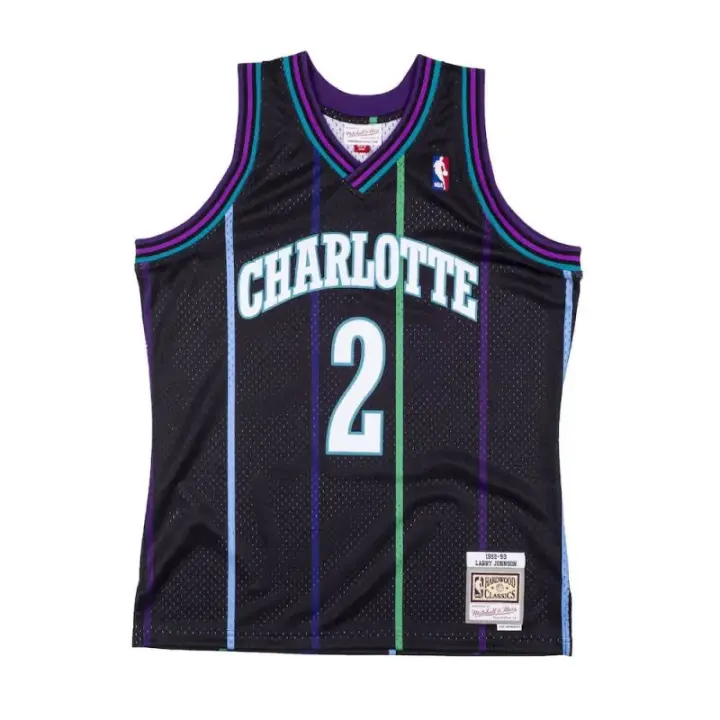 Camiseta Larry Johnson Charlotte Hornets NBA Reload Swingman de Mitchell and Ness. - 1