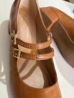 Mercedita estilo Mary Jane Camel en charol - NadaBasico Calzados - details 1