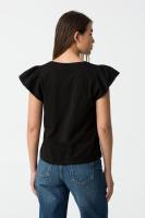 Camiseta Kira negra de Tiffosi. Camiseta básica de algodón imprescindible en tu fondo de armario de esta temporada - details 2