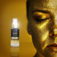 PostQuam - Serum Facial Antiedad Luxury Gold con Flakes de Oro 24 K y Acido Hialuronico - Sérum Antiaging Tensor para la Cara que Rellena Arrugas y Líneas de Expresión y Aporta Brillo y Luminosidad - Textura Ligera y Absorción Rápida - 30 ml - details 1