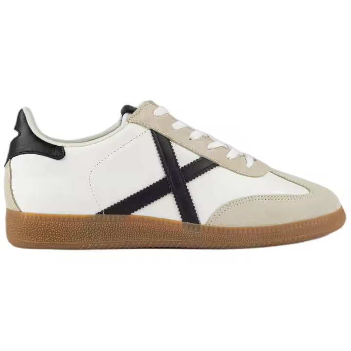 Zapatillas Munich modelo 8290162 Barru 162 en color Blanco - 1