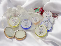 Lote 10 Bálsamos Labiales con espejo y aroma a Vainilla en bolsa de regalo de organza - Regalos para Invitados de Bautizo - details 0