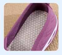 2025 new sports style women's shoes, women's breathable warp knitted women's shoes, lace-up sports shoes Summer breathable soft sole middle-aged and elderly mother shoes - details 5