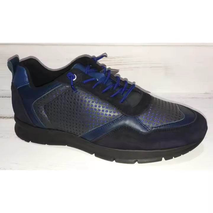 Clayan zapato con estilo deportivo fabicado en España con los mejores materiales - 1