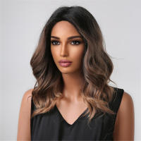 Pelucas Sintéticas De Ombre Negro Marrón Con Flequillo Textura Ondulada Resistente Al Calor Para Fiestas Y Cosplay Peluca Médium Para Mujeres Afro - details 8