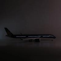 Modelo De Avión Airbus A350 Vietnam Airlines a Escala 1/142 De 47CM Con Luces Y Ruedas Material De Resina Colección De Regalos Para Hombres Y Mujeres Adultos - details 3