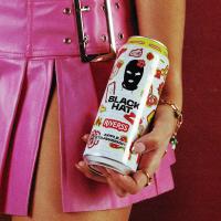 PACK 10 LATAS   Bebida energética Black Hat Apple Strawberry by Marina Riverss  Impulsa tu energía con esta bebida energética sabor fresa manzana de la influencer Marina Riverss - details 0