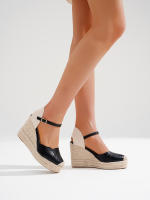 Cuñas de Esparto con Detalles Calados, Alpargata de Cuña de Yute con Hebilla para Verano, Sandalias de alpargatas de cuña alta con aberturas florales, Boho Chic - details 1