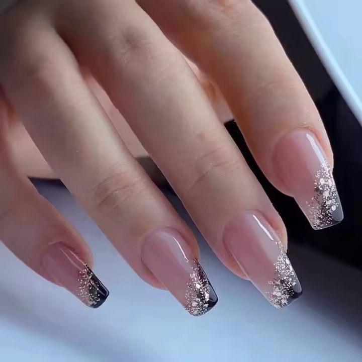 24 uñas postizas largas type ATAÚD CON lanejuelas y Bordes brillantes Negros, Uñas postizas extraíbles con pegamento, cobertura total, accesorios para decoración de uñas para Mujer. - 1