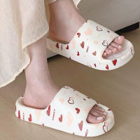 Sandalias De Mujer Con Diseño De Estampado De Amor Y Suela Gruesa Para Interior Y Playa Cómodas Plataforma Medio Tacón Para Verano Parejas - details 3