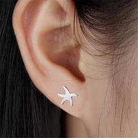 Pendientes Estrella - pendientes de acero inoxidable con forma de estrella de mar, piercing hipolergénico, regalo económico - details 0