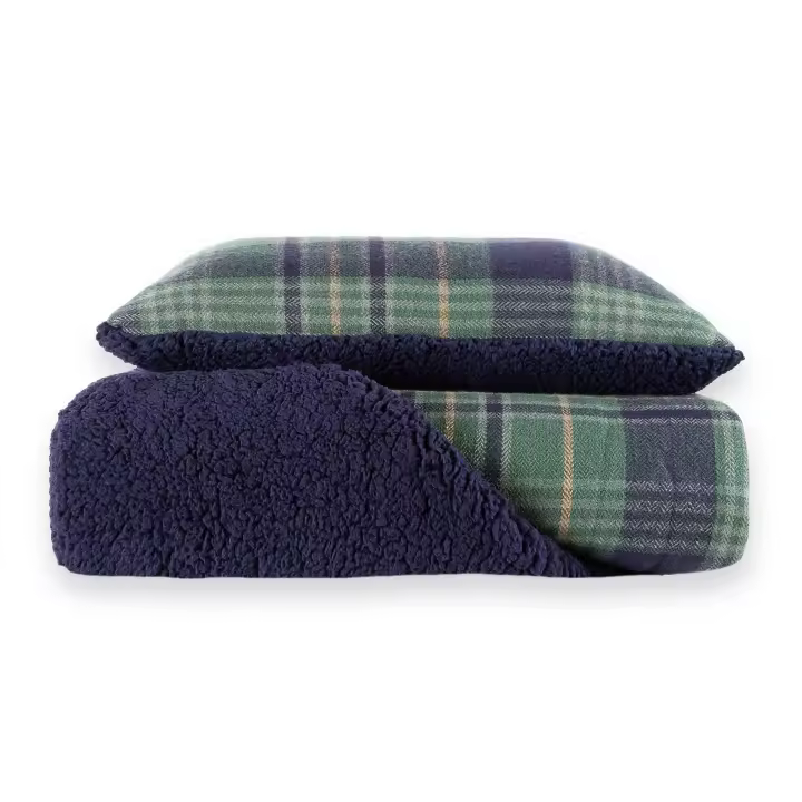 Manterol - Set de cojín y manta de sofá geométrico a cuadros, tejido de borreguito y terciopelo suave, cálido y mullido, ideal para sofá o pie de cama, colores gris, rojo, azul y marrón. - 1