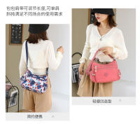 Bolso De Hombro Para Mujer Nylon Impermeable Bolso Bandolera Estilo Casual Con Solapa Y Bolsillos Internos Florales - details 4