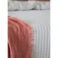 Colcha Boutí Azara Blanca Liso de Fundeco: Acolchado Fino, Tacto Soft Touch y Diseño Elegante para Camas de 90, 135, 150 y 180 cm en Varios Colores - details 2