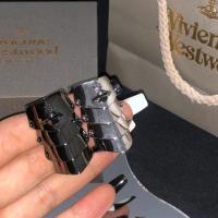 Anillo de Armadura de Vivienne Westwood, viene con Caja De Regno original. Es El Giunte más original para Familiares y Amigás.(antes de hacer un Pedid, Elija las opciones de Color y tamaño que desee) - details 4