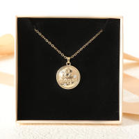 Encanto Collar con colgante geométrico de moda para mujer, con letras doradas y mariposa. - details 31
