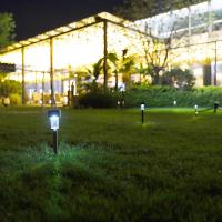 LILI HOME Pack de Lámparas Solares LED - Sensor Automático y Resistente al Agua. Diseño resistente al agua, ideal para exteriores, soportando lluvias, salpicaduras y condiciones climáticas adversas. 100% con energía solar - details 3