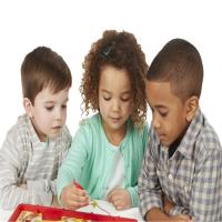Hasbro Gaming Juego clásico, Juego de Mesa electrónico con Tarjetas, para Jugar Dentro de casa, para niños a Partir de 6 años, Juego de Mesa Operación - details 2
