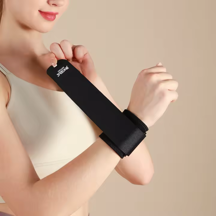 Soporte De Muñeca Ajustable Y Ligero Para Levantamiento De Pesas Squat Kettlebell Neopreno Para Adultos Mayor De 13 Años - 1