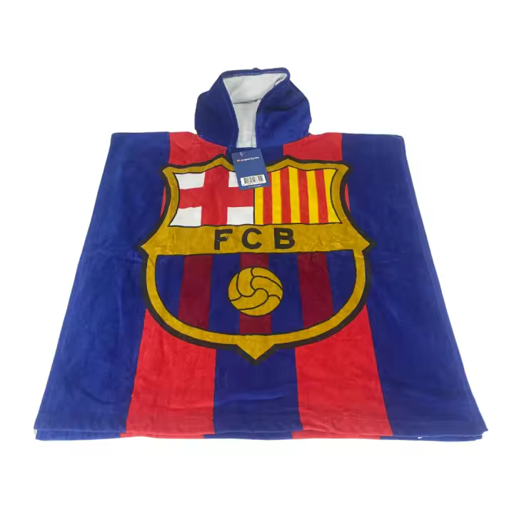 Mozuru Poncho Bebé FC Barcelona "Blaugrana" Algodón – 60 x 120 cm, la mejor opción para los pequeños fanáticos culés en algodón de alta calidad. - 1