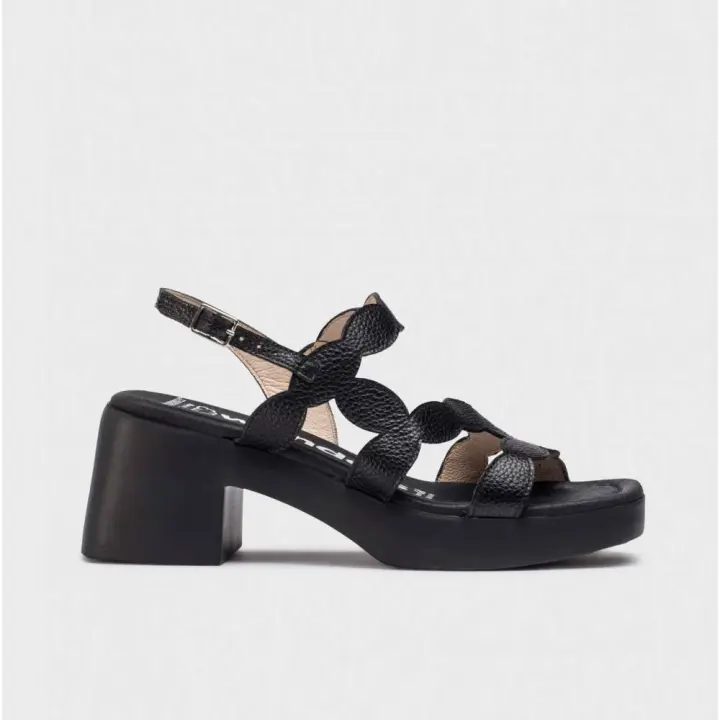 Calzado Sandalias marca Wonders modelo D-1020-Ne para mujer en color negro - 1