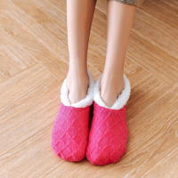 Calcetines De Piso Para Mujer En Color Sólido Talla Grande No Show Antideslizantes De Plush Coral Fleece Calientes Para Uso Doméstico - details 3