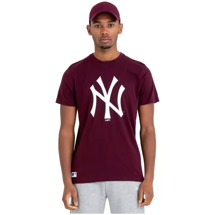 Camiseta de Manga Corta New Era Team Logo Tee Neyyan Mrn para hombre en color rojo - 1