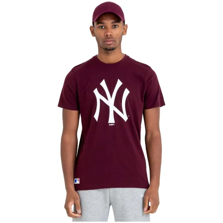Camiseta de Manga Corta New Era Team Logo Tee Neyyan Mrn para hombre en color rojo - 1