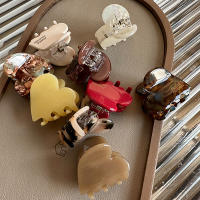 Pinza Para El Pelo Creativa Y Fashion En Forma De Corazón Para Mujeres Y Niñas Accesorio De Moda De Acetato Clips Para El Cabello Regalo Adorable - details 1