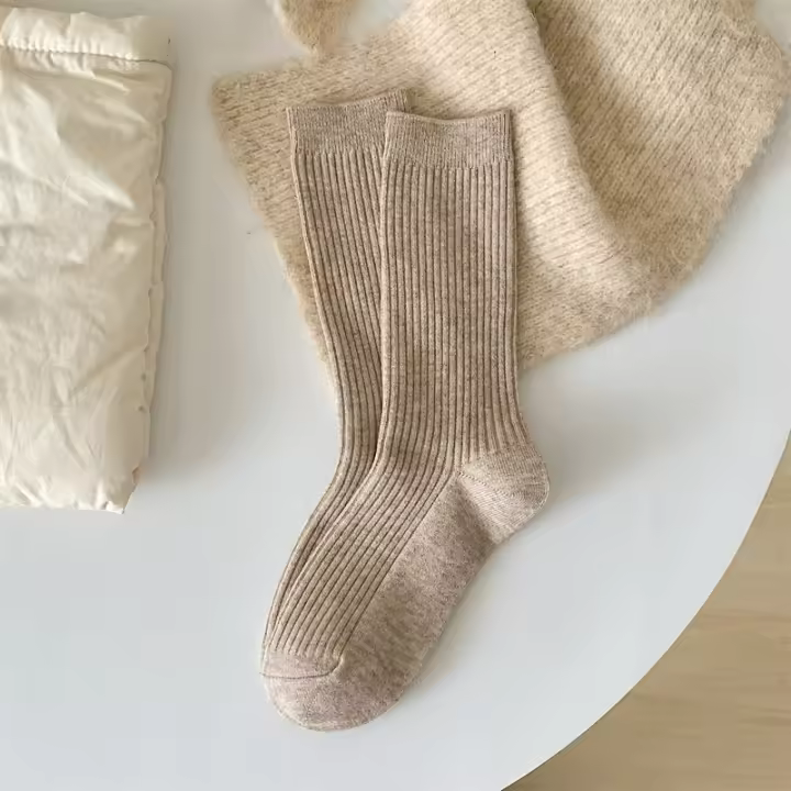 Calcetines Retro Para Mujer Estilo Japonés Otoño Nuevo Color Sólido Calientes Para Casa Simples Ciclista Transpirables Casuales Rayados Sueltos - 1