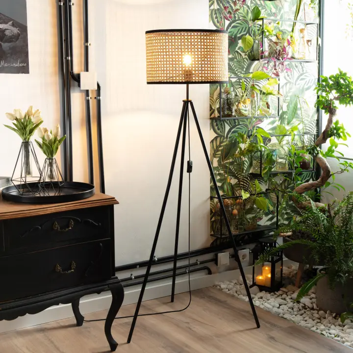Ledkia Lámpara de Pie Ratán Huela ILUZZIA - Diseño Único y Elegante para Iluminación de Interiores - 1