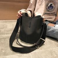 Bolso de Diseño de lujo para Mujer, Bandolera de cuero PU de gran capacidad, novedad de 2021 - details 3