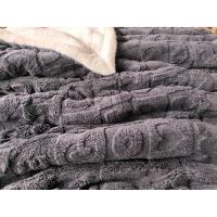 Manta Gruesa de Sofá y Cama Corazones en Color Gris Oscuro – Sedalina Suave con Sherpa, Calidez Garantizada- Mercatienda - details 6