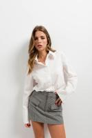 PuntoSalao Camisa popelín en color blanco cierre botones para mujer Confeccionada con untejido de popelín de alta calidad, esta camisa es la definición de confort y durabilidad - details 0