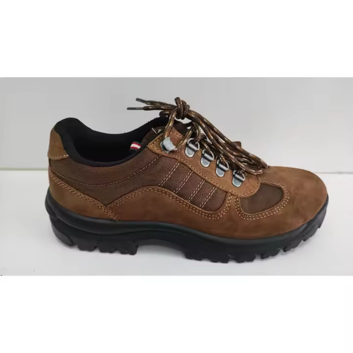 ZAPATO 977 Zapato Bajo de Senderismo y Trekking para Hombre - Modelo 977:Descubre la comodidad y ligereza con el zapato de trekking bajo Modelo 977. Ideal para caminatas rápidas, paseos por la naturaleza o uso di - 1