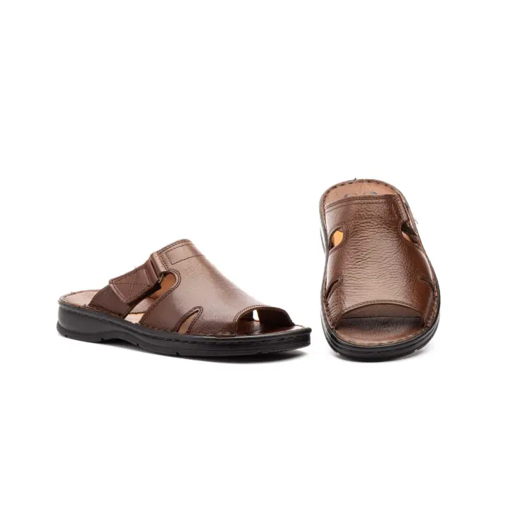 R83-5705 Negro y Marron Hecho en España Sandalias Hombre Piel Negro y Marron Velcro Numeración: 39-45 Marca: Route 83 Color: Negro y Marron sandalia hombre muy comoda todo piel planta de gel con cierre de velcro ideales para el verano - 1