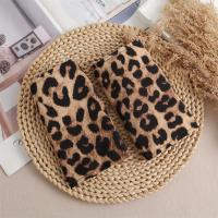 Pantalla De Mano Con Codos Para Mujer Estampado De Leopardo Estilo Retro Europeo Y Americano Con Borlas Decorativas 3D Versátil Para Mujer - details 14