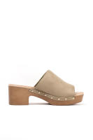 Lyla Wang Sandalias mujer mules con tacón alto y plataforma efecto madera con tachas y plantilla acolchada - details 15