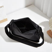 Bolso De Hombro Para Mujeres De Gran Capacidad Suave En Cuero PU Minimalista Bolso De Mano 2024 Nuevo Bolso Estudiantil - details 3