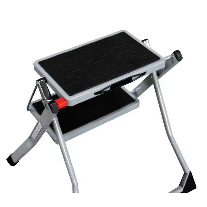 Altipesa Taburete de Acero Ser MINI con Asidero de PE y Relieves Antideslizantes - Compacto y Portátil - 1