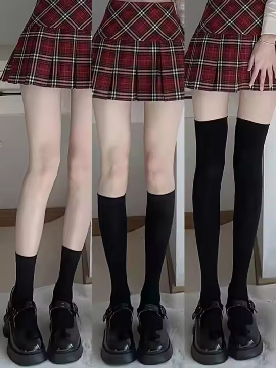 3 Pares De Calcetines Alta Moda Lolita Para Mujer Estilo Blanco Negro Solido Tipo De Calcetines: Media Caña Y Pies Largos - 1