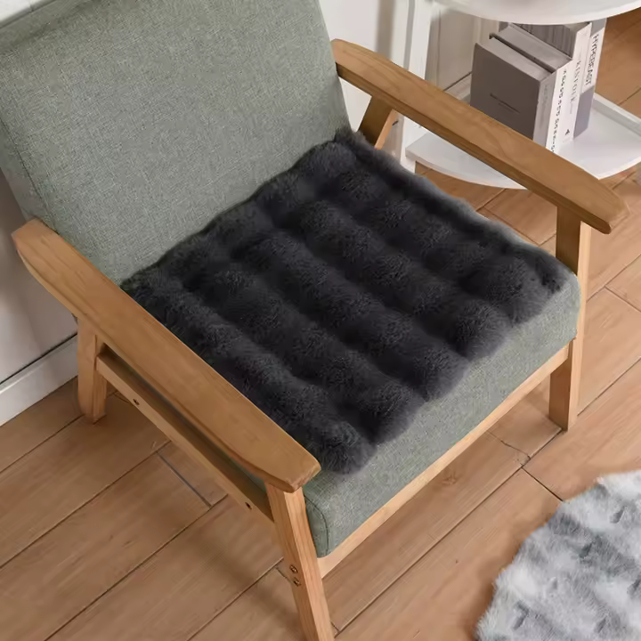 Cojín De Oficina Y Hogar De Felpa De Conejo Imitación Con Esponja Burbuja Suave Blanco No Desprendido Cojín Para Silla - 1