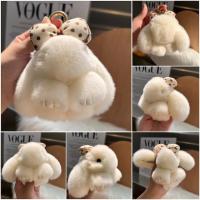 Llavero De Conejito De Peluche Suave Y Cómodo Colgante De Conejito Mini Para Mujeres Accesorio Para Bolso Escuela Y Coche Regalo Para Niñas - details 1