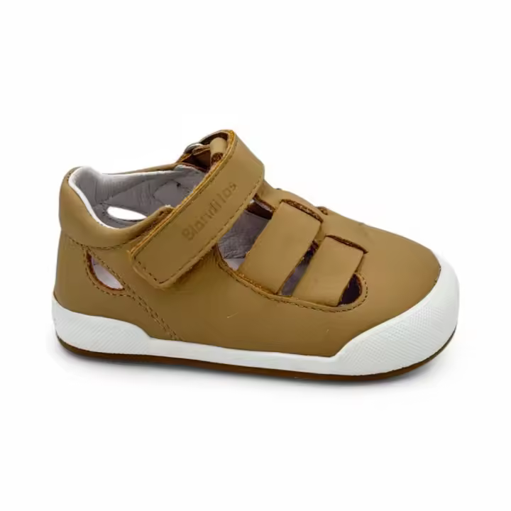 Sandalias marca Blanditos By Crios para infantil en color beig - 1