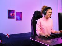 Trust Gaming GXT 491 Fayzo - Auriculares Gaming Inalámbricos con Sonido Envolvente 7.1, Bluetooth y Conexión de Batería Recargable de 22 Horas, Micrófono Desmontable, Iluminación RGB, Compatibles con PC, PlayStation y Nintendo Switch - details 0