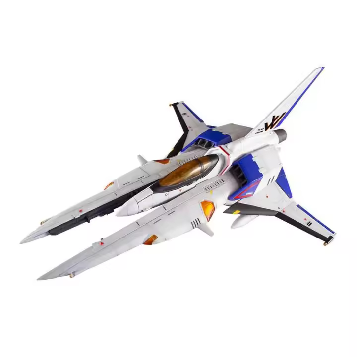 PLUM Good Smile Company Vic Viper Gradius IV 1/144 Plastic Model Kit - 1