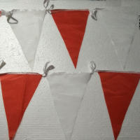 Bandeja De Fiesta Temática Del Carnaval En Tela Roja Y Blanca Para Decoración De Cumpleaños Circo Con Bandera De Triángulos - details 3