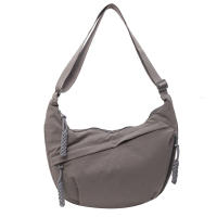 Bolso De La Mujer Estiloso De Forma Dumpling Con Múltiples Bolsillos Y Correa Ajustable Gran Capacidad Bolso De Hombro De Moda Para Viajes Al Aire Libre - details 7
